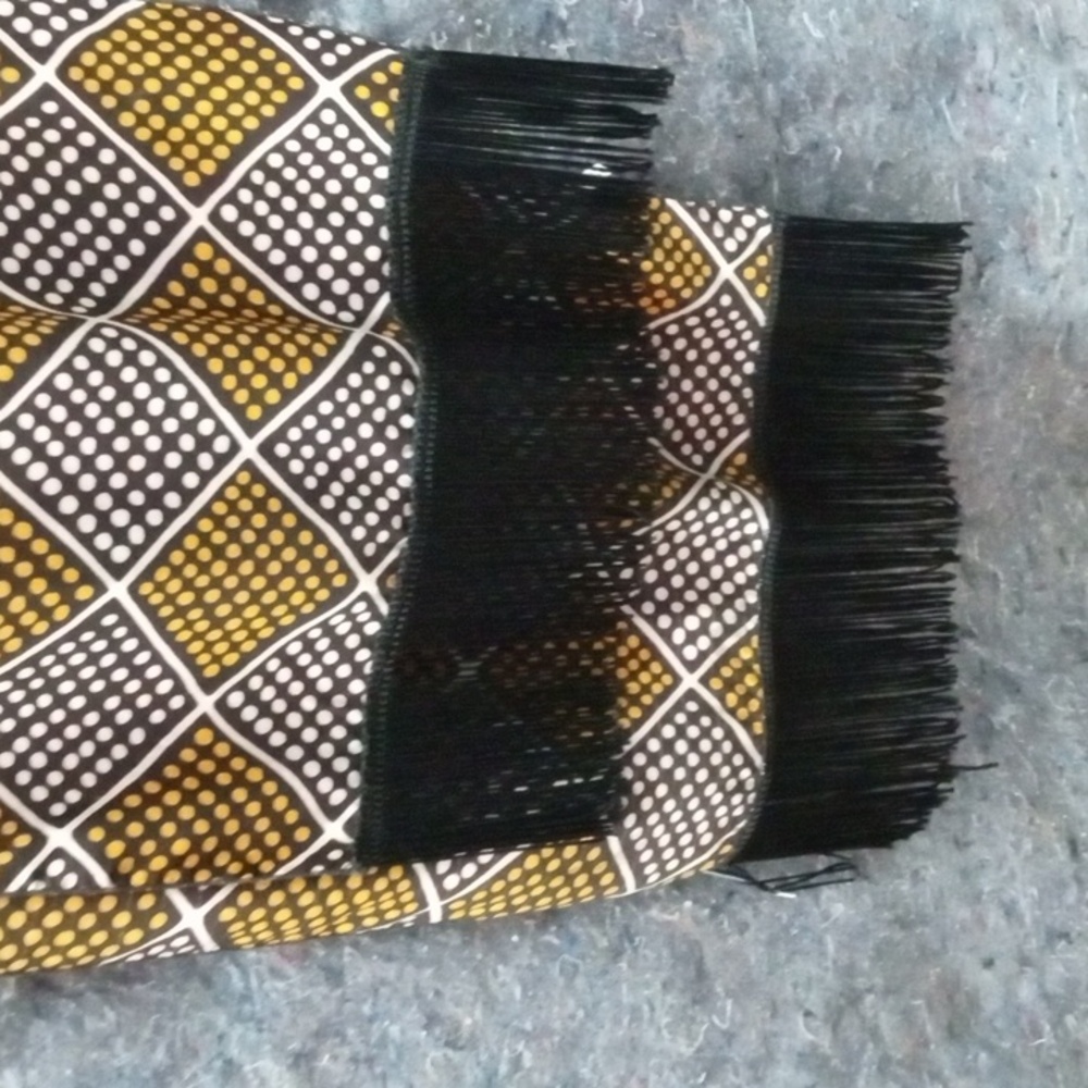 Light Scarf/wrap - Picture 3 of 5